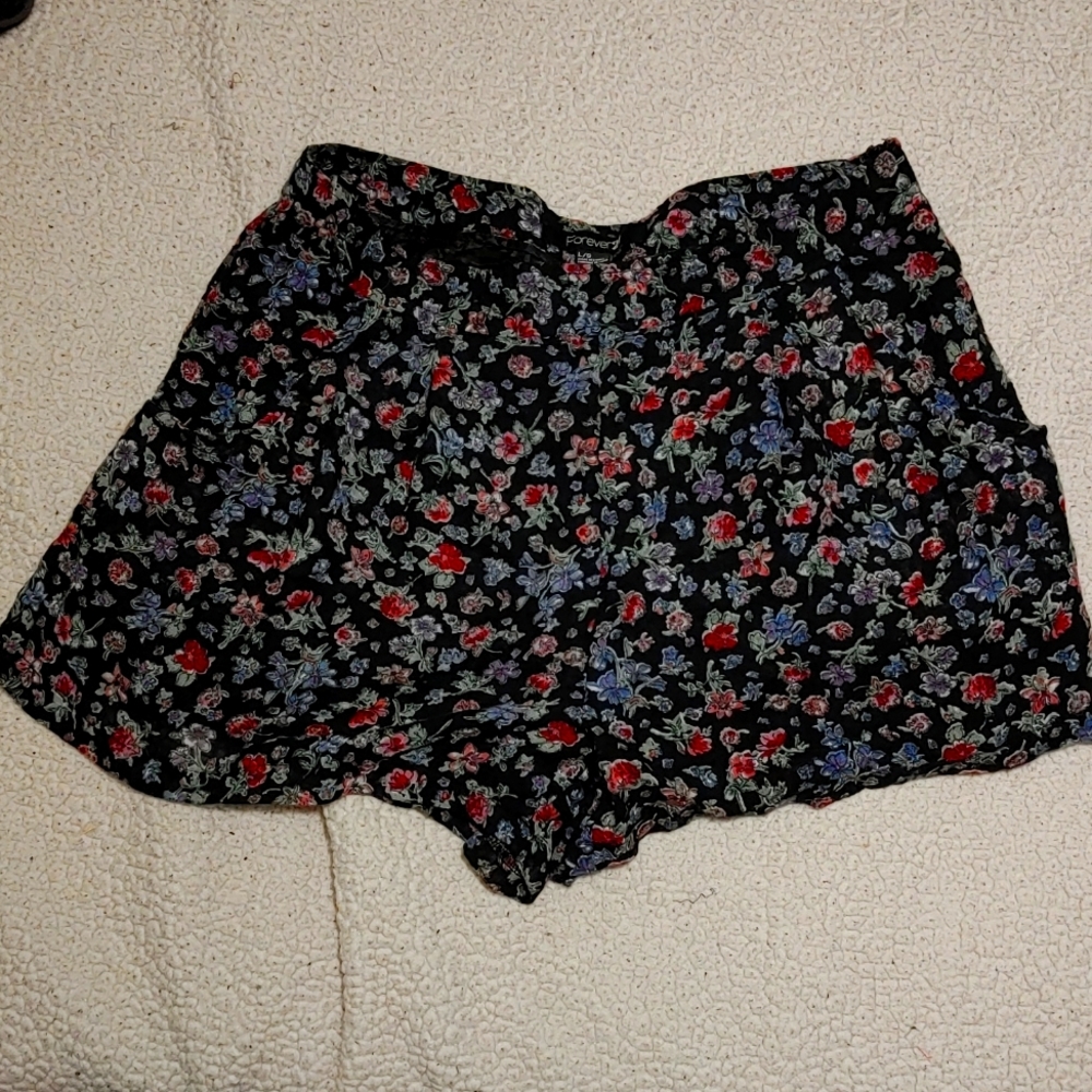 Flower shorts with pockets